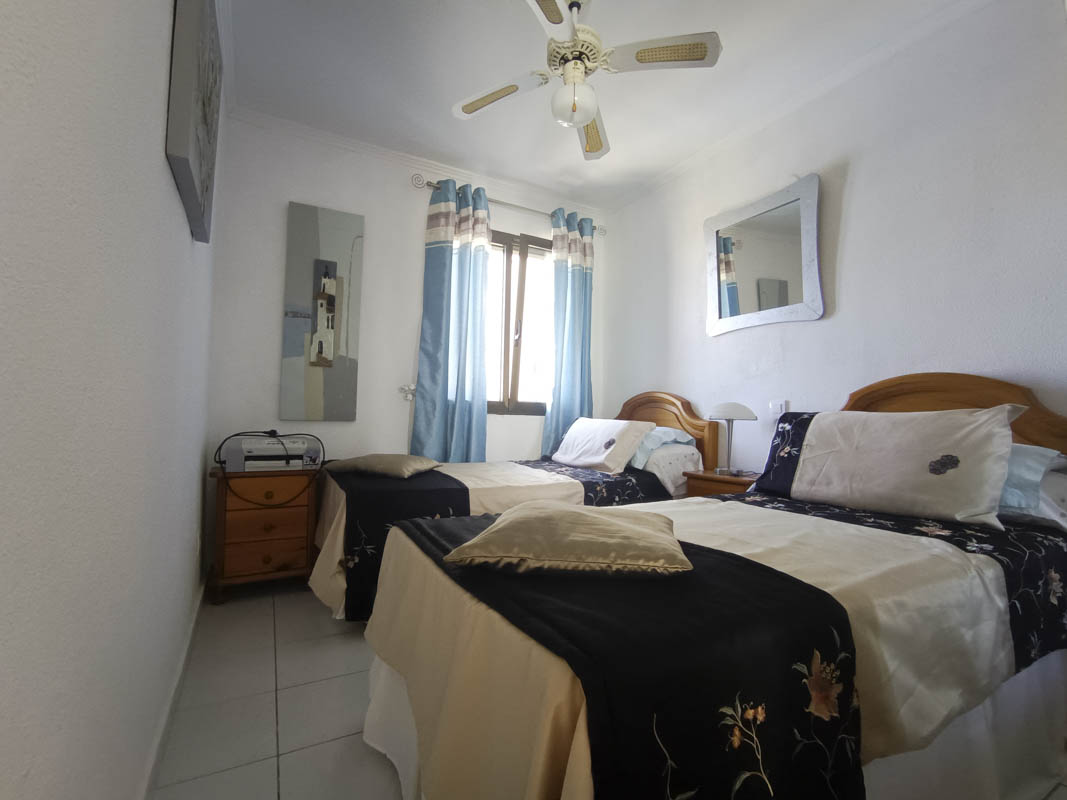 Apartamento de dos dormitorios junto a una estupenda playa en Dénia