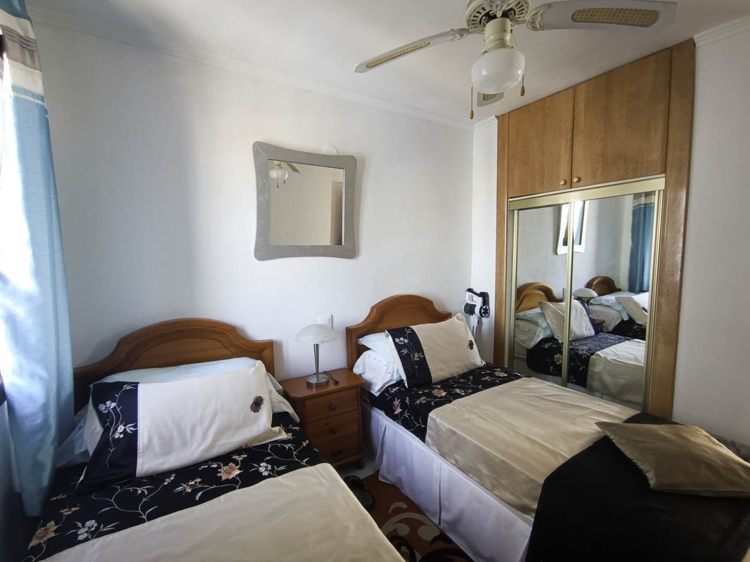 Apartamento de dos dormitorios junto a una estupenda playa en Dénia